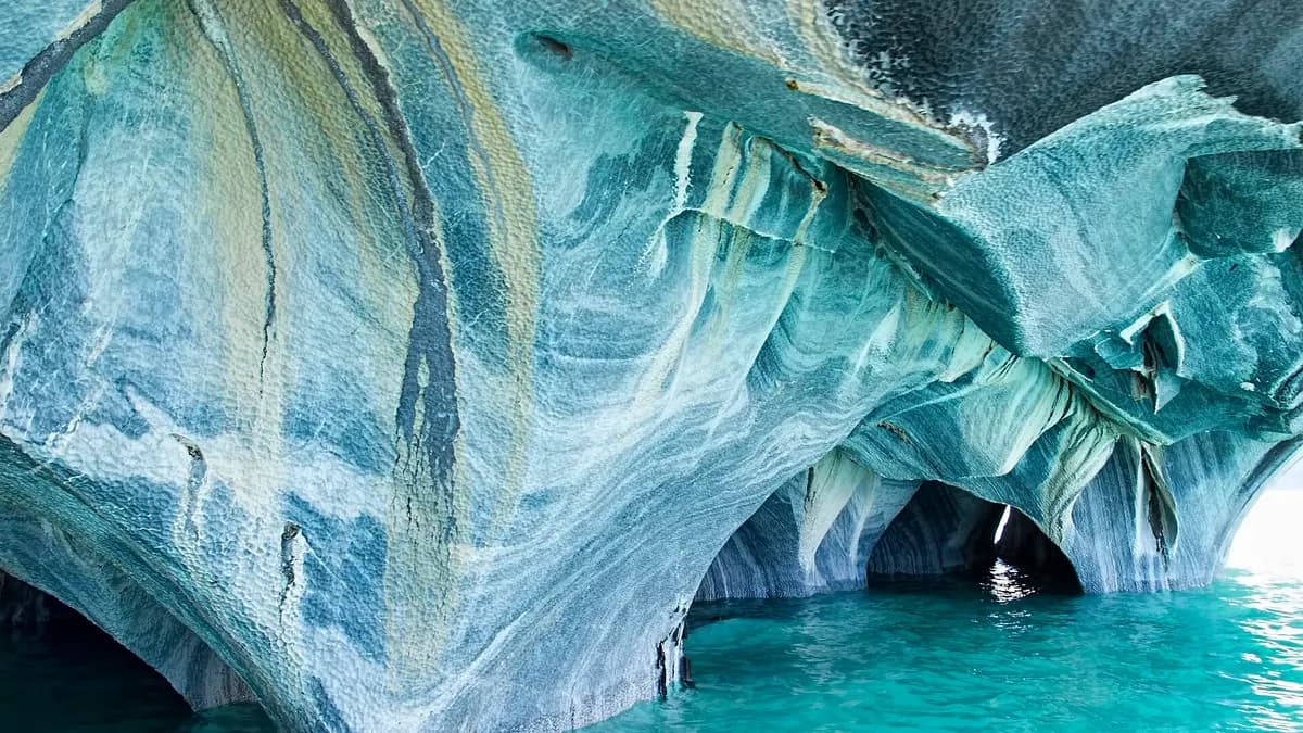 Capillas de Mármol: cómo llegar, precios del tour en lancha o kayak y mejor época