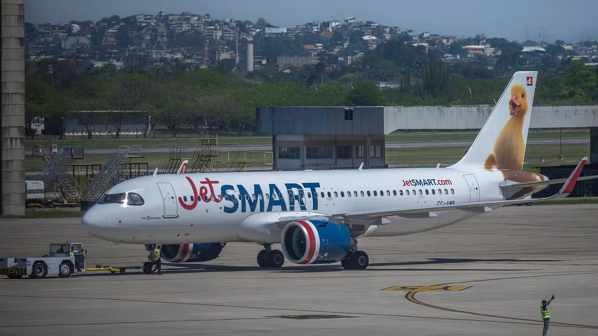 JetSMART podrá unir Santiago con Río y Florianópolis vía Buenos Aires: qué cambia para los viajeros